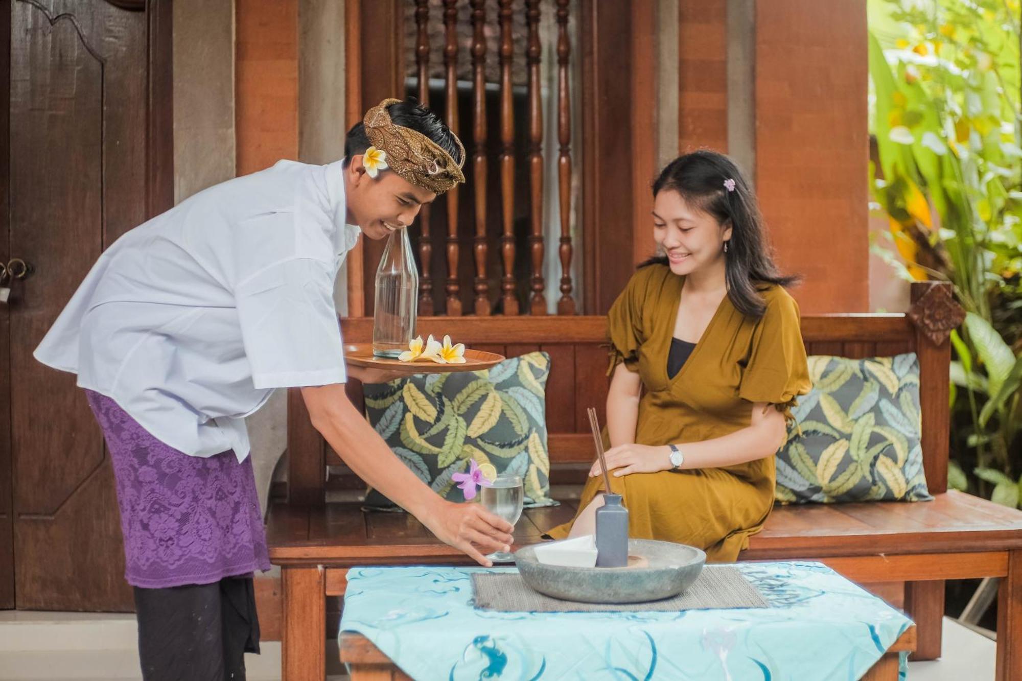 Nirwa 1 Ubud Guesthouse 외부 사진